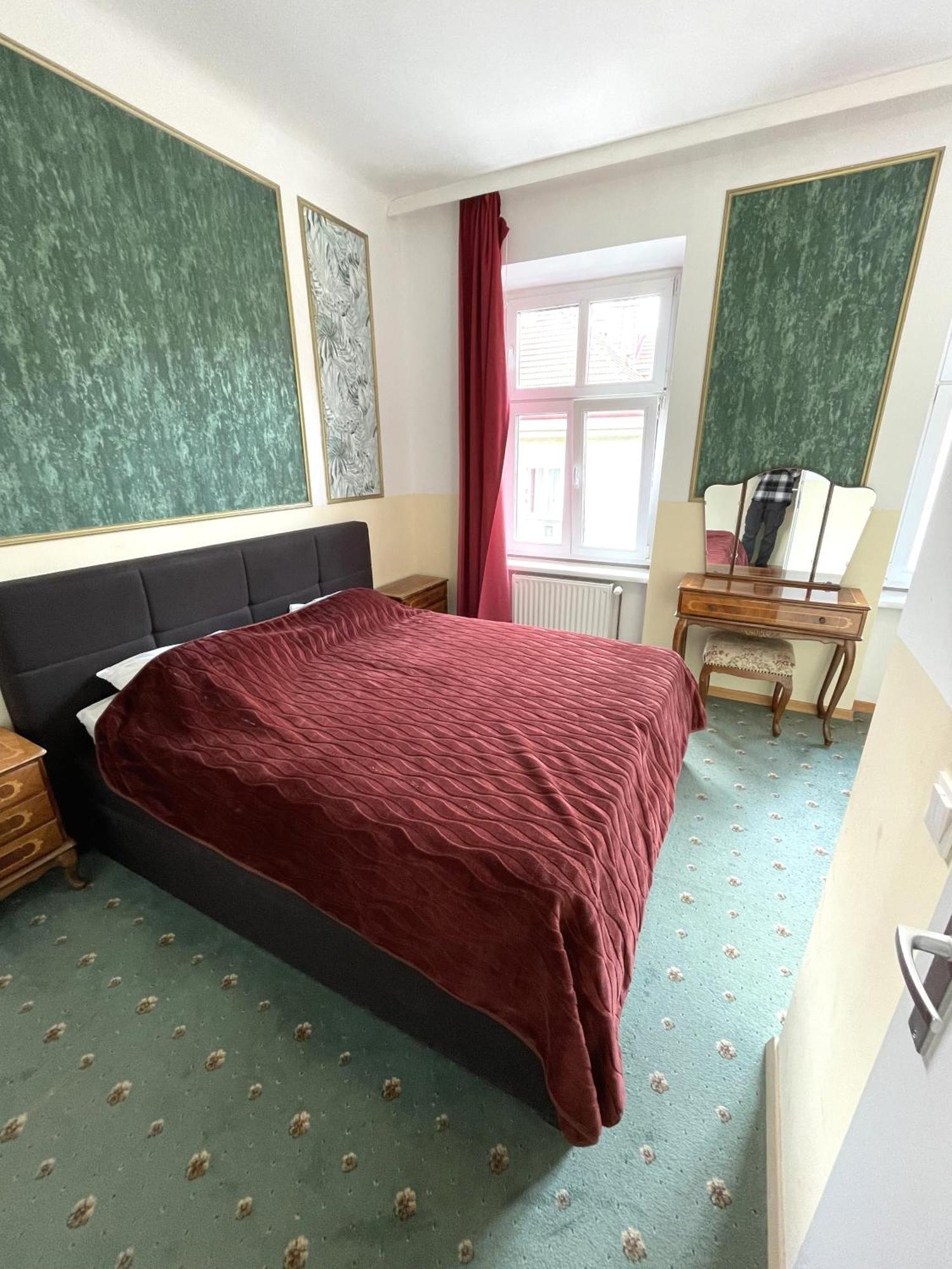 Hotel Viktoria Bécs Kültér fotó